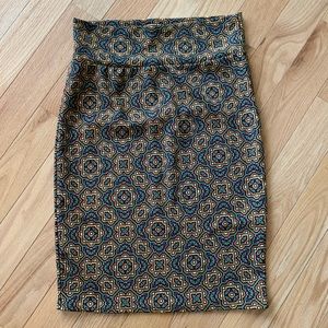LuLaRoe Medium Cassie Skirt